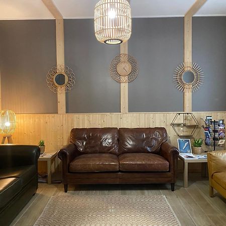 Bohobos Hostel Antibes Exteriér fotografie