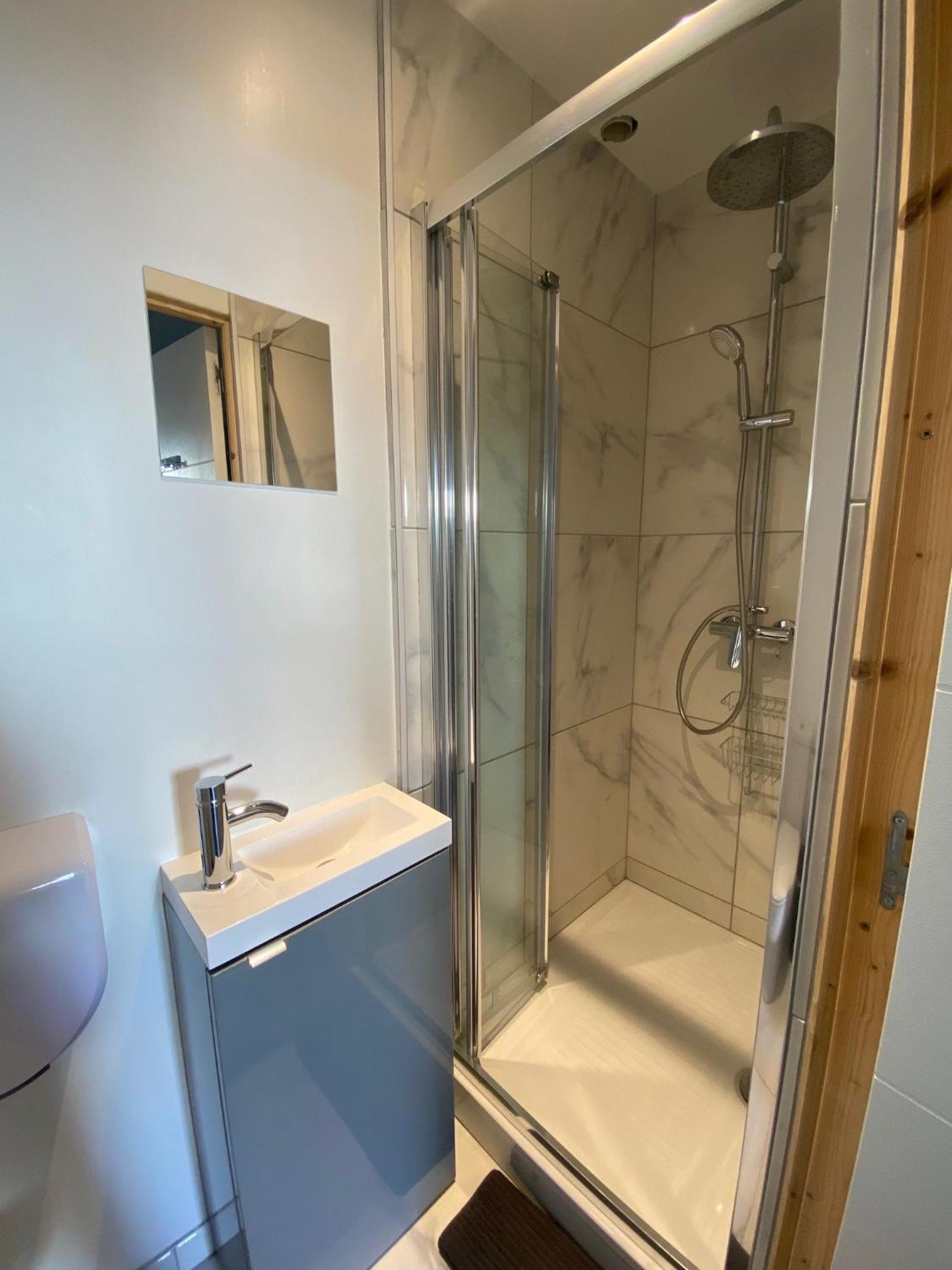 Bohobos Hostel Antibes Exteriér fotografie